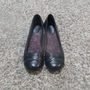 Black dress shoe wedges